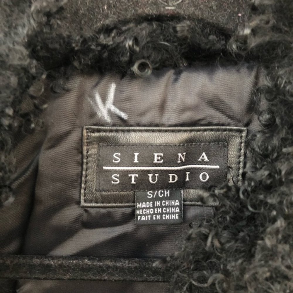 Vintage Faux Leather Y2K 90s Furry Jacket - Picture 3 of 15